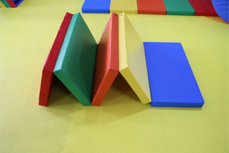 XOT XIN OUTAI ने उत्पाद अनुसंधान एवं विकास को गहरा किया, वैश्विक बच्चों के खेल संस्थानों के लिए अनुकूलित सॉफ्ट उपकरण समाधान प्रदान किया